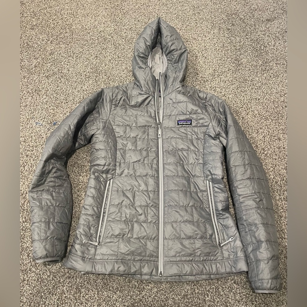 Patagonia Women’s Nano Puff Hoody Jacket - size small